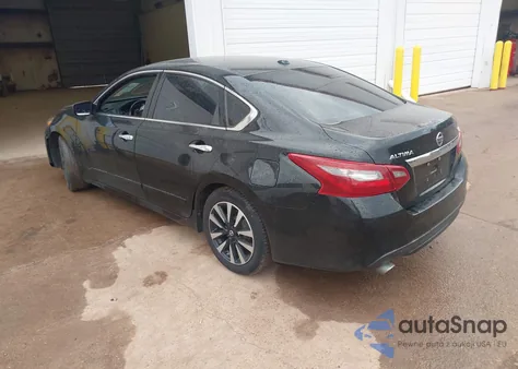 2018 Nissan Altima 2.5 Sv z USA, uszkodzony, nr VIN 1N4AL3AP7JC246607